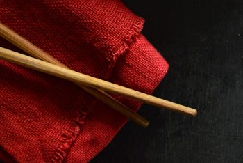 Câu Chuyện Đôi Đũa Việt