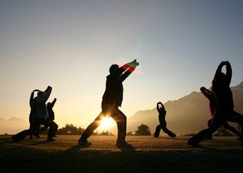 Dưỡng Sinh Bằng Kinh Lạc
